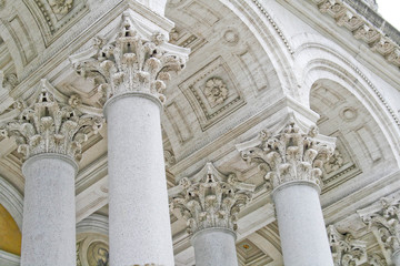 Capitelli
