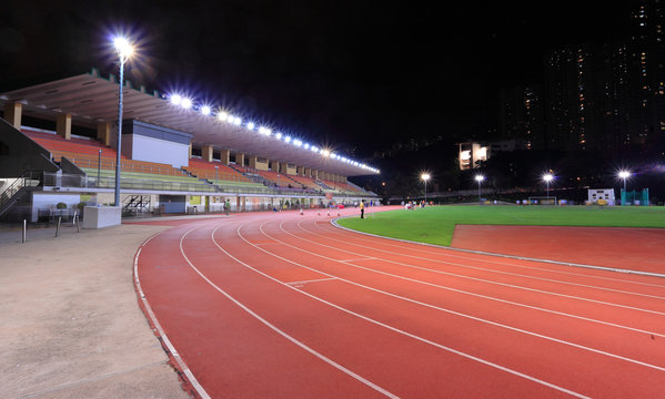Running tracks in a stadium