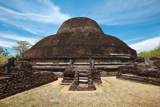 Ancient Buddhist dagoba (stupe) Pabula Vihara.  Sri Lanka