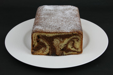 marmorkuchen am Teller
