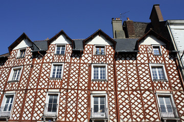 façade à colombages