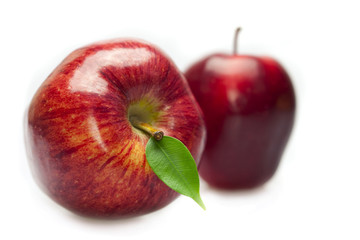 red apples