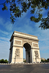 Fototapeta na wymiar Piękny widok na Łuk Triumfalny, Paryż