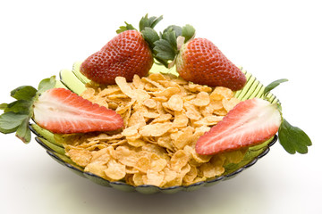 Erdbeeren auf Cornflakes