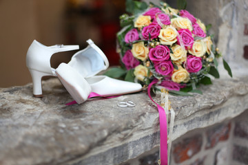 Brautstrauß, Brautschuhe, Hochzeit und accessories