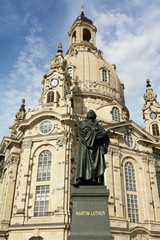 Fototapeta na wymiar Dresden, Frauenkirche, MArtin Luther Denkmal