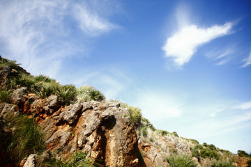roccia e cielo