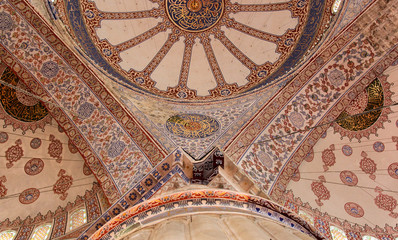 coupole de la Mosqu&eacute;e Bleue