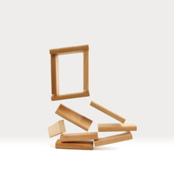 concept fall, pyramid effect