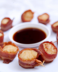 scallops wrapped in bacon