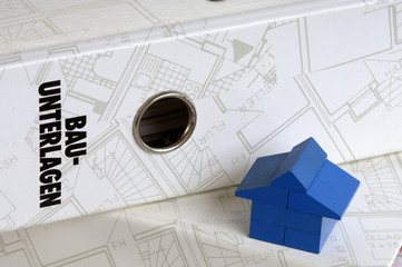 Hausbau planen mit Bauplan und Baubranche