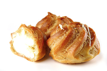eclairs with cream