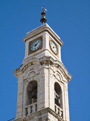 Fototapeta na wymiar Belltower St.Rocco Kościoła. Trani. Apulia.