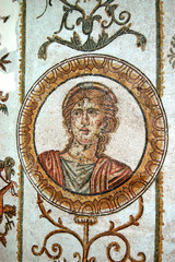 Fototapeta na wymiar Portret kobiety - Mozaika - Tunezja