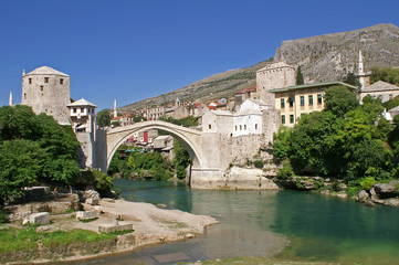 Fototapeta na wymiar Brücke w Mostarze