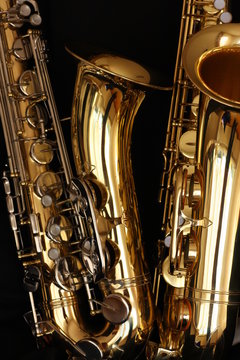 tenor saxophones