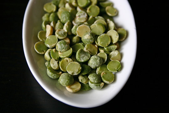 Pois Casse Images Browse Stock Photos Vectors And Video Adobe Stock