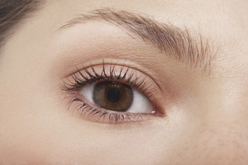 Obraz premium oko młodej kobiety