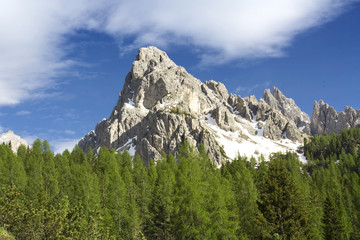 Berg in den Dolomiten in Südtirol
