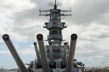 Battleship Missouri © Paul Moore