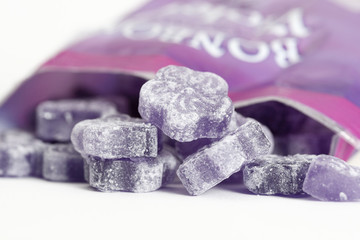 bonbons à la violette
