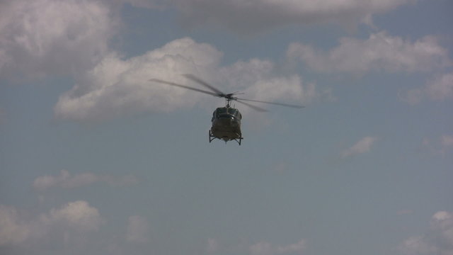 Helicopter approach for landing