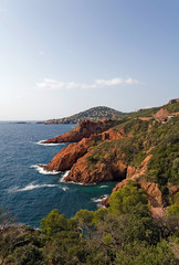 bord de mer sur la cote d'azure dans le sud de la France