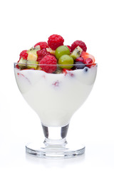 Yoghurt mit Früchten