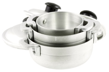 petites marmites en aluminium, fond blanc