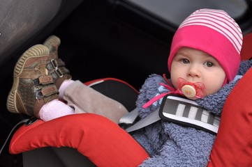 bébé sur la route