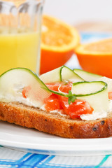 Toast  with vegetables and fish