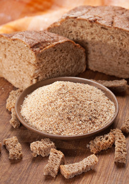 Breadcrumb with black bread