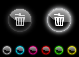 Recycle bin button.