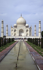 Fototapeta na wymiar Mauzoleum Taj Mahal w Agrze, w Indiach. Wbudowany 1632/53.