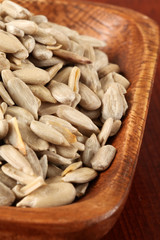 Husked sunflower seeds