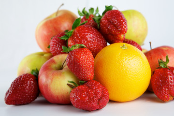 Fototapeta na wymiar Fruit on white background