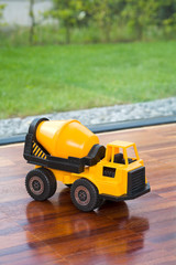 Obraz premium Spielzeuglaster