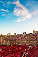people waiting for the opening  in the arena of verona - obrazy, fototapety, plakaty