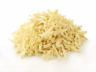raw macaroni