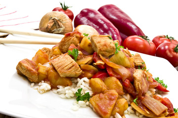 Hähnchen süss sauer mit Reis