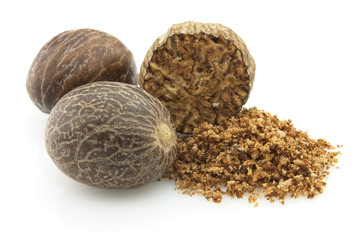 Dried nutmeg