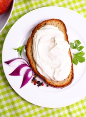 Brot mit Quark