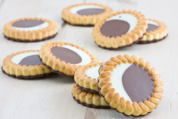 Cookies filled with chocolate.