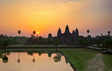 Fototapeta na wymiar Angkor Wat sunrise at Siem Reap. Cambodia