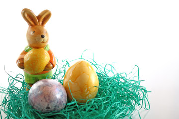 Osterhase mit Nest Porzellan 