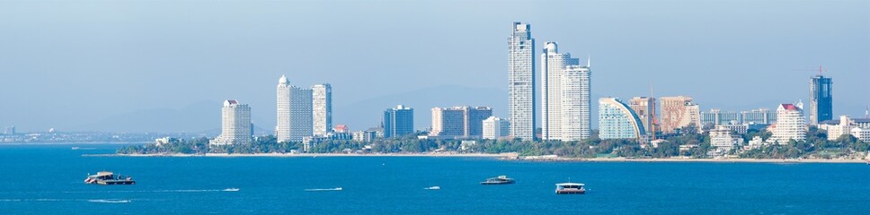 Fototapeta na wymiar View of Pattaya from the lookout, panorama