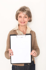 Fototapeta premium Frau mit Checkliste