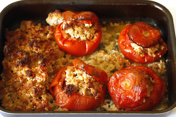 plat de tomates farcies