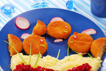 dinner for child with fishcakes