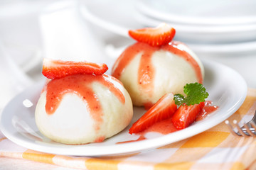 Dumplings with strawberry - knoedel